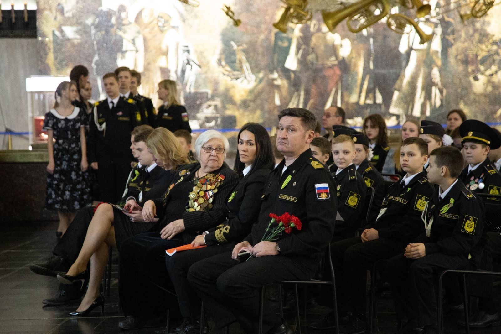 Кадеты Морской школы Московского района почтили память героев Великой Отечественной войны