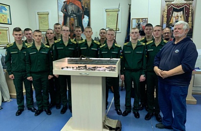 Музейный комплекс "Александр Невский" посетили курсанты Военно-космической академии имени А.Ф.Можайского.