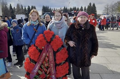5 мая на Пискаревском мемориальном кладбище прошла традиционная общегородская акция «Памяти павших будьте достойны!»
